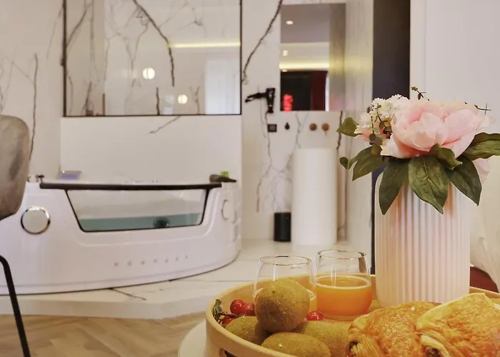 Luxurious Private - 2p - Les Halles Parigi
